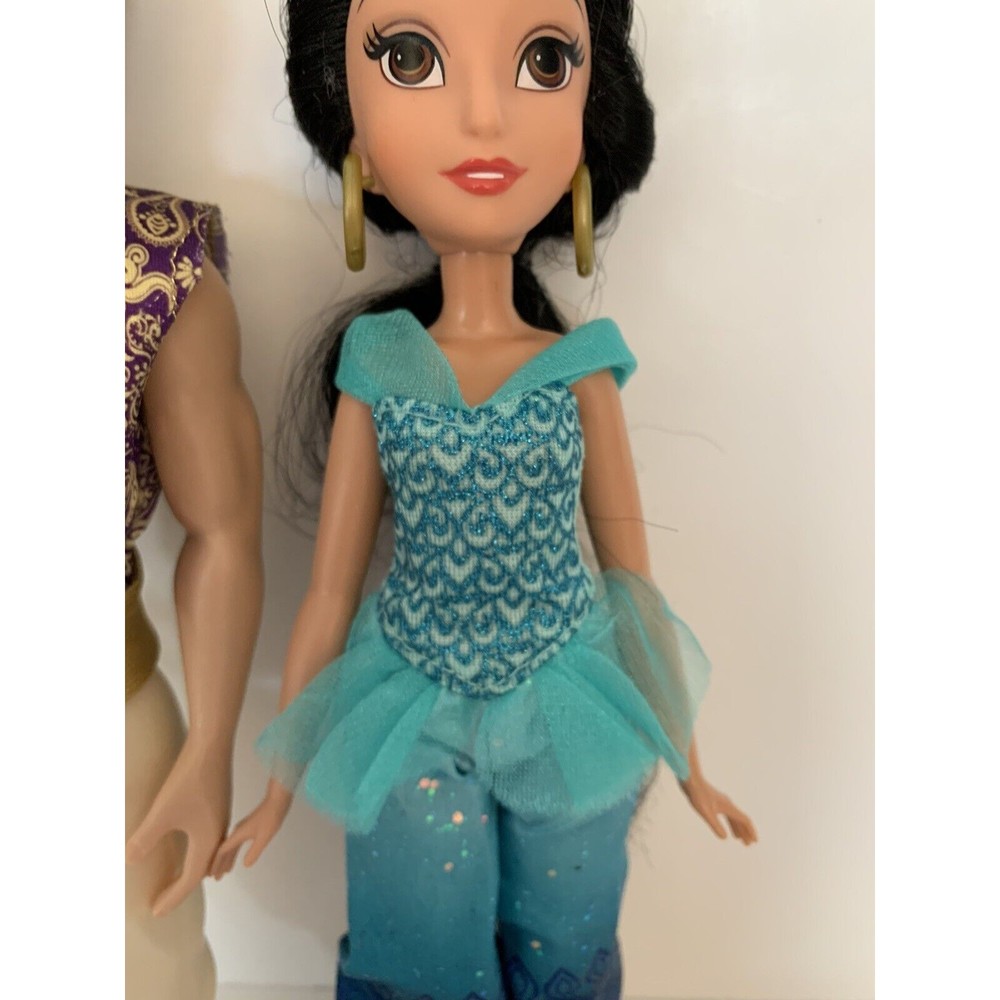 Disney Princess Shimmering Dreams Jasmine and Hasbro Aladdin Dolls - Picture 6 of 12